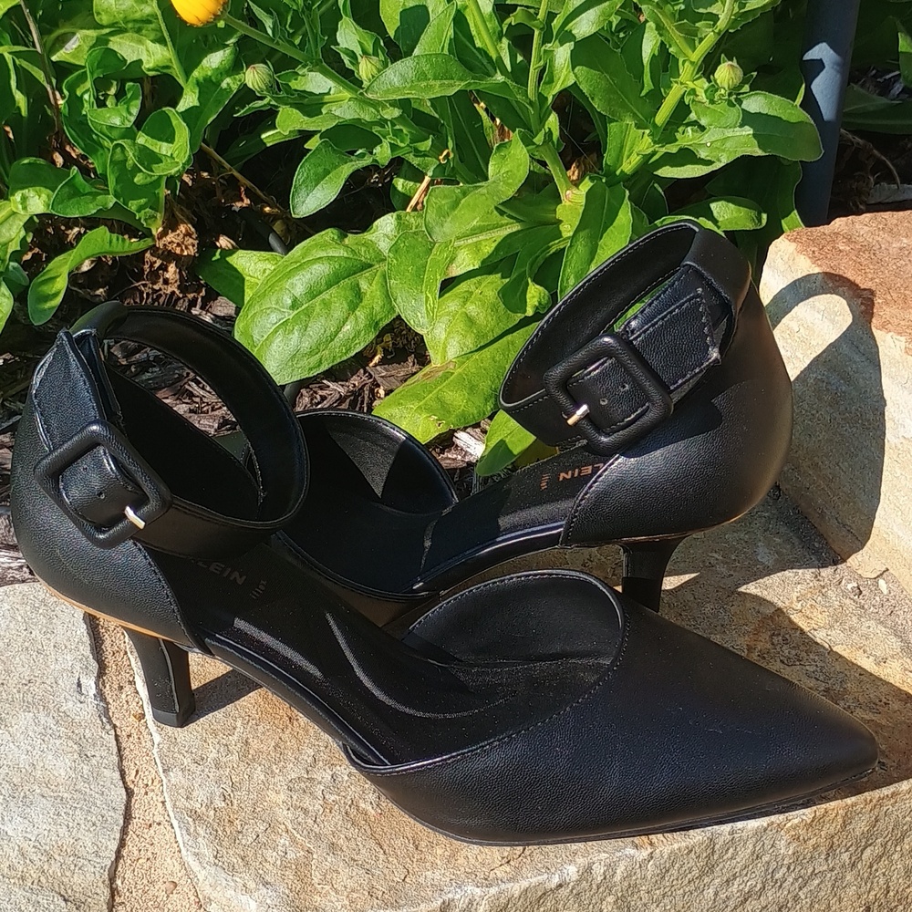Anne Klein iflex Black Pointed-Toe Ankle-Strap Heels Women's Size 9 NWOB - Picture 2 of 6